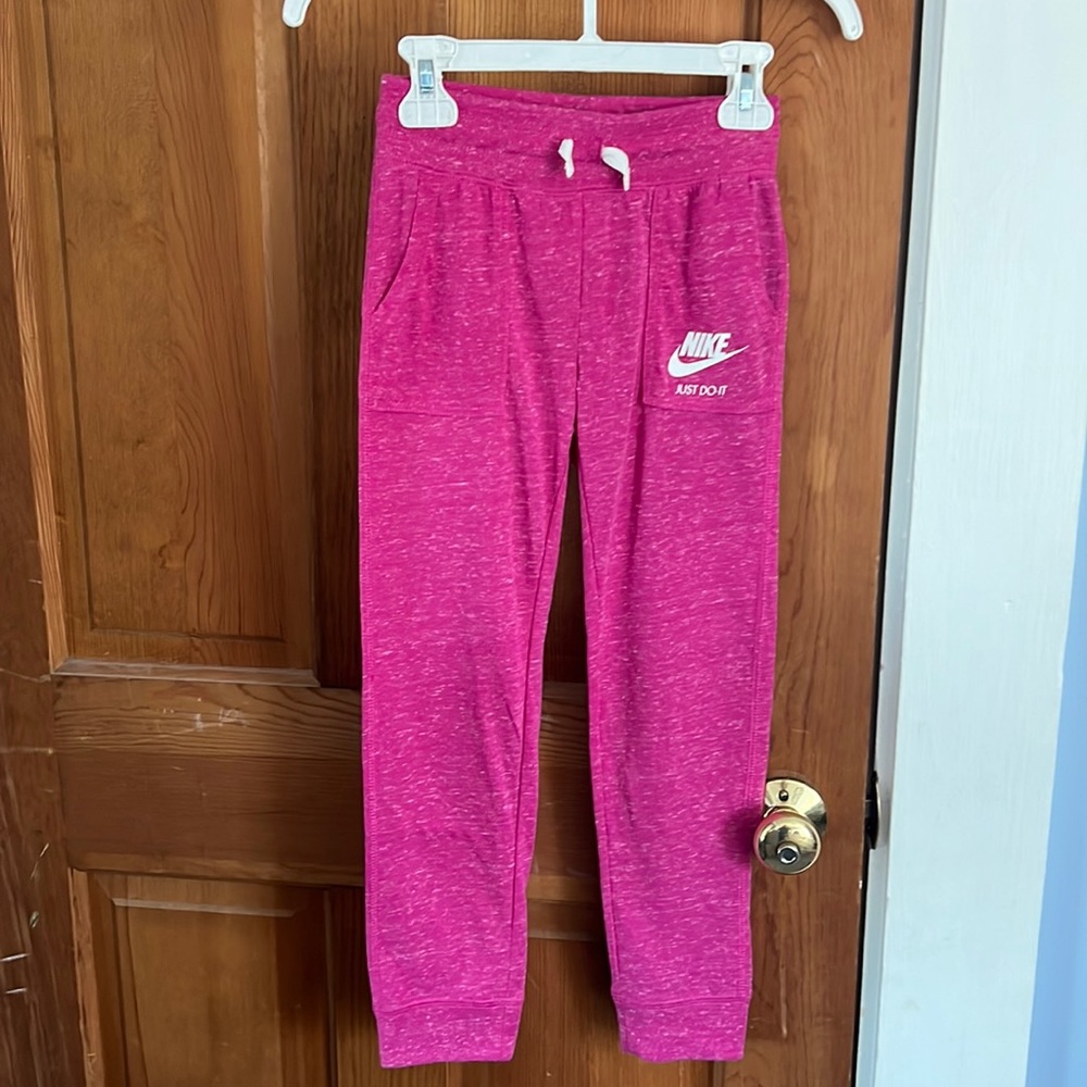 Kids lightweight Nike joggers